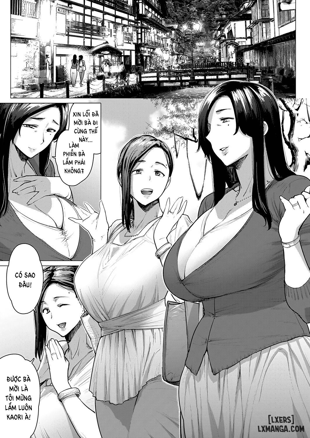 Picking Up Married Women At The NTR Hot Springs ONESHOT - Trang 3